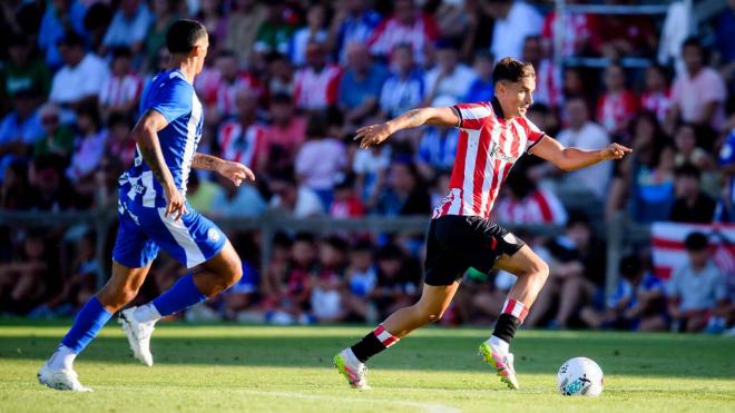 Beñat Prados en acción ante el Alavés en Laguardia (Foto: Athletic Club).