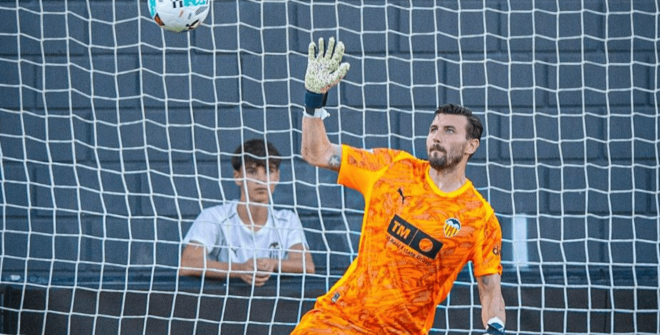 Stole Dimitrievski (Foto: Valencia CF)