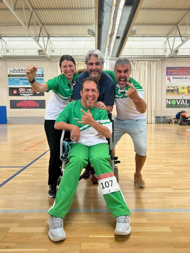 El Langui junto a su equipo en una de sus últimas competiciones de boccia.