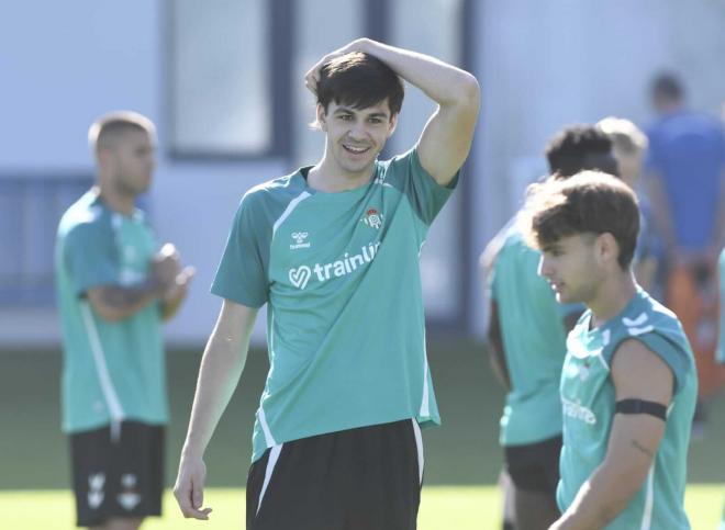 Gonzalo Petit, entrenando con el Betis (Foto: Kiko Hurtado)