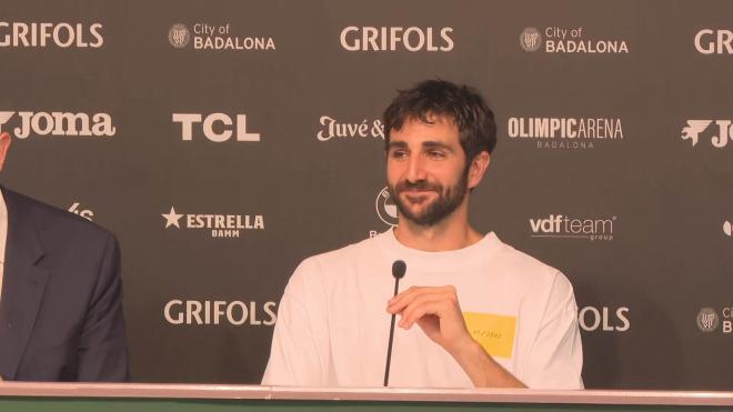Ricky Rubio en su presentación (Foto: ElDesamrque)