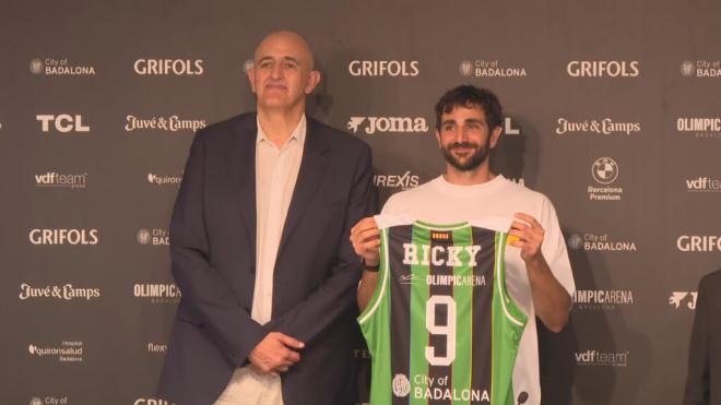 Ricky Rubio, en su presentación (Foto: ElDesamrque)