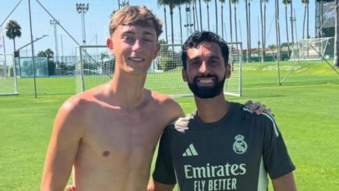 Huijsen y Arbeloa en Marbella (Foto: Instagram Don Huijsen)