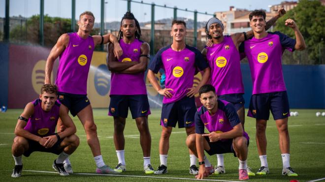 Los jugadores culés entrenando antes de la gira asiática (Barça)
