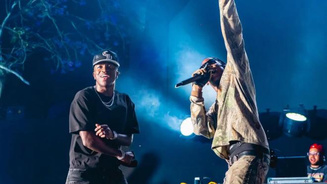 Vinicius y Travis Scott en su cumpleaños (Instagram: @vinijr)