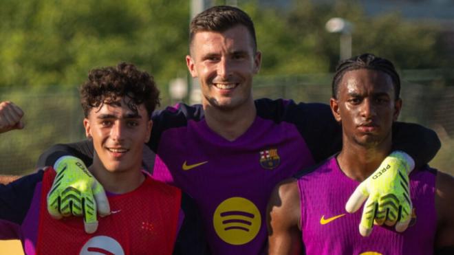 Iñaki Peña en el entrenamiento del Barcelona (Redes Sociales)