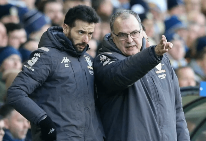 Carlos Corberán y Marcelo Bielsa (Foto: EFE)