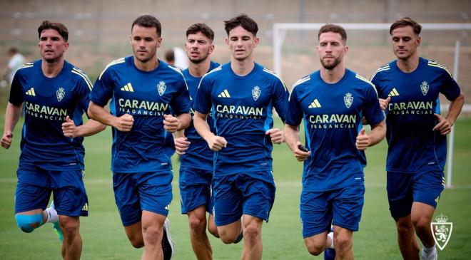Entrenamiento del Real Zaragoza en la pretemporada 2025 (Foto: RZ).