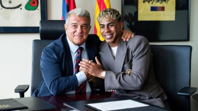 Joan Laporta en la renovación de Lamine Yamal (Cordon Press)
