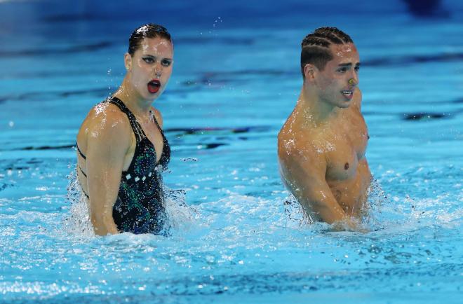 iris Tió y Dennis González, durante su rutina en la final de Singapur 2025 (Foto: EFE).