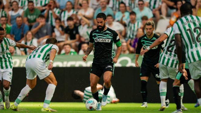 Isco Alarcón, ante el Córdoba (Foto: RBB).