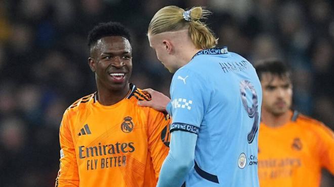 Vinicius con Haaland en la Champions League (Cordon Press)
