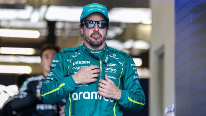Fernando Alonso con Aston Martin (Cordon Press)