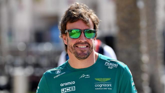 Fernando Alonso con Aston Martin (Cordon Press)