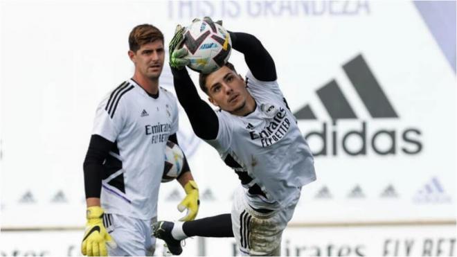 Lucas Cañizares y Courtois en un entrenamiento con el Madrid (Instagram: @lucascanizares1)