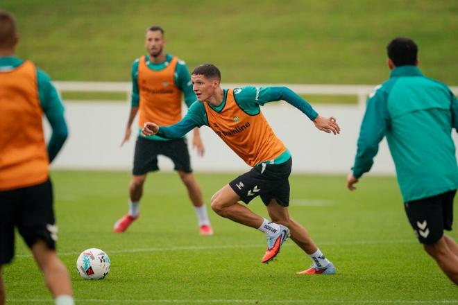 Sergi Altimira, en la pretemporada del Betis en Inglaterra (Foto: RBB).