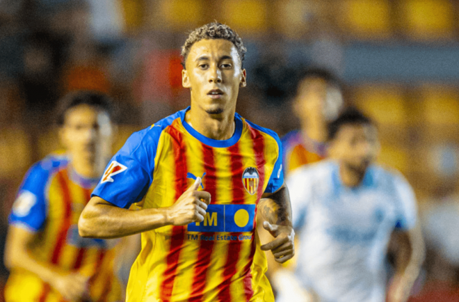 Pablo López en el Valencia-Olympique (Foto:Valencia CF)