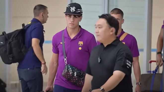 Héctor Fort en su llegada a Seúl (Youtube First Division)