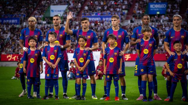 Los jugadores del Barça en el primer partido de la pretemporada (X: @FCBarcelona_es)