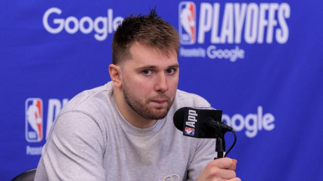 Luka Doncic en una rueda de prensa (Cordon Press)