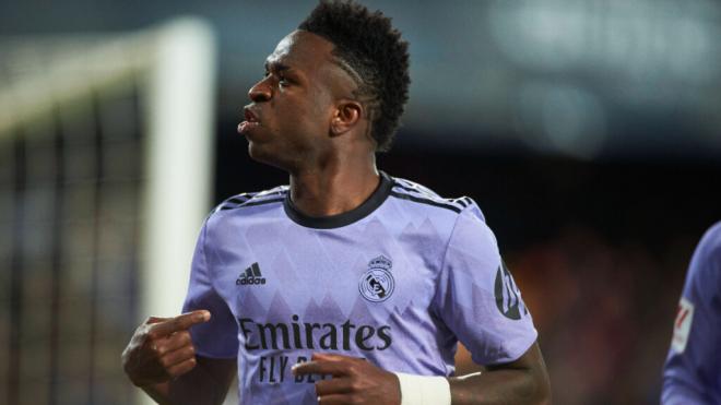 Vinicius celebrando en Mestalla (Cordon Press)