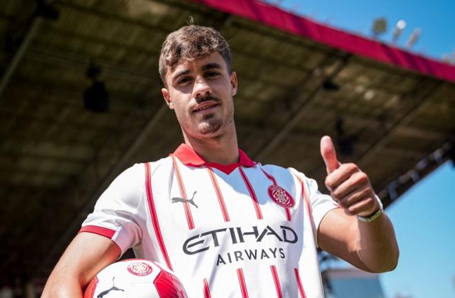 Hugo Rincón, presentado con el Girona (Foto: GFC).