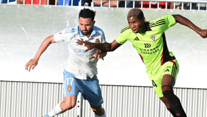 Lance del Real Zaragoza-Mirandés (Foto: Real Zaragoza).