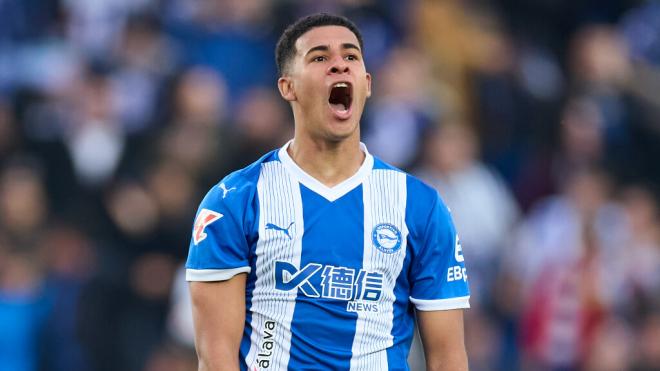 Santiago Mouriño en un partido con el Alavés (Europa Press)
