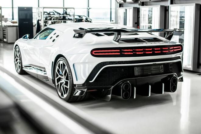 El Bugatti Centodieci.