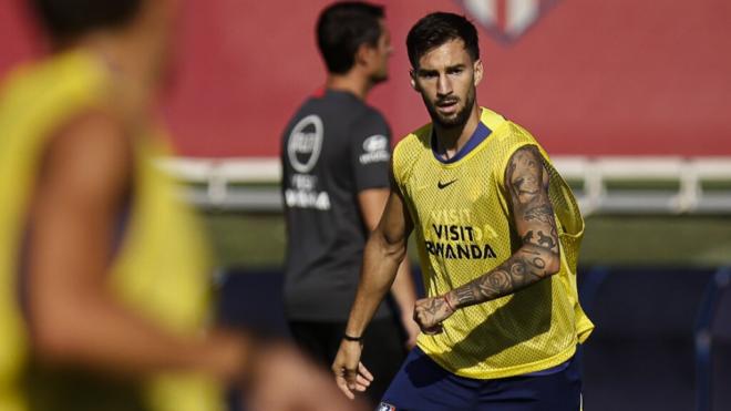 Álex Baena en un entrenamiento del Atlético de Madrid ('X' @Atleti)