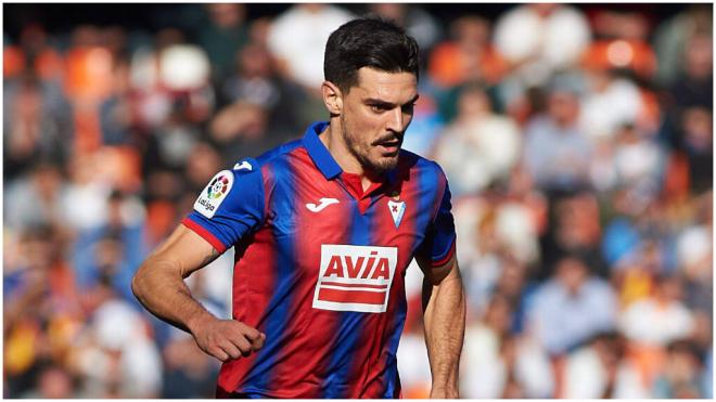 Sergio Álvarez, en un partido con el Eibar. (Cordon Press)