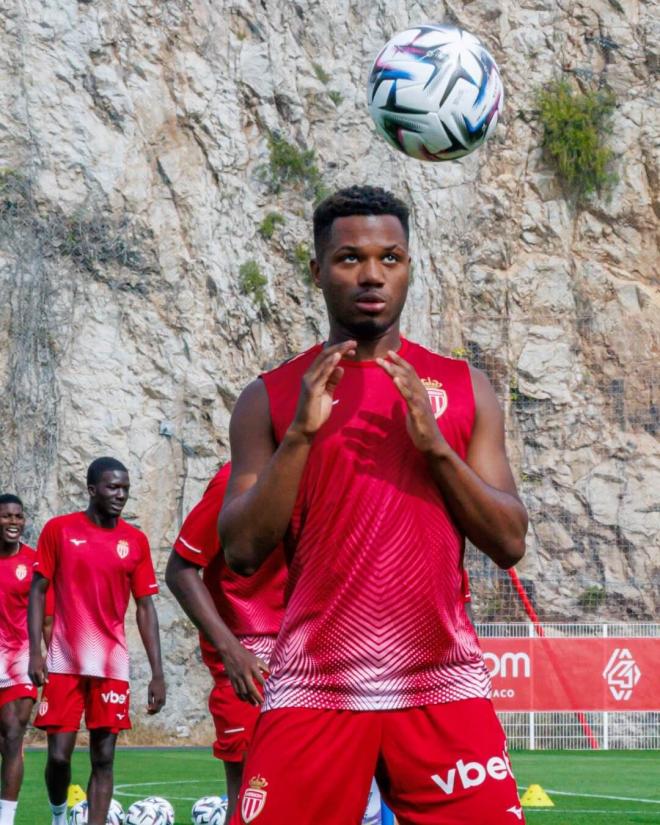Ansu Fati en un entrenamiento (Monaco)