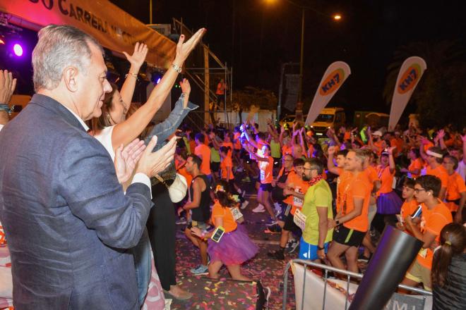 José Luis Sanz, en el inicio de la Carrera Nocturna del Guadalquivir KH-7 de 2024 (Foto: IMD).