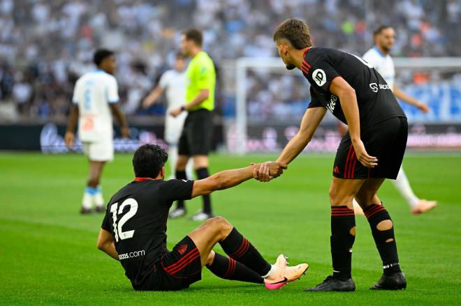 Kike Salas y Suazo, ante el Marsella (Foto: Cordon Press).