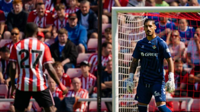 Álvaro Valles, ante el Sunderland (Foto: RBB).