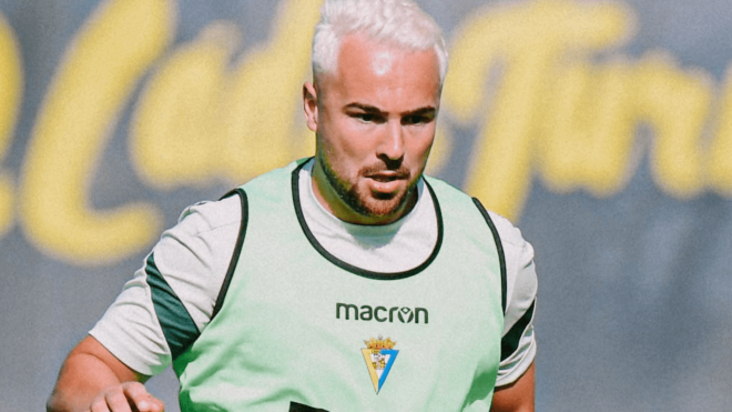 Javi Ontiveros, en una sesión del Cádiz (Foto: CCF).