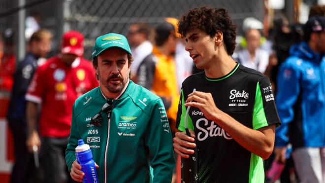 Fernando Alonso y Gabriel Bortoleto tras el GP de Hungría (Funete: Europa Press)