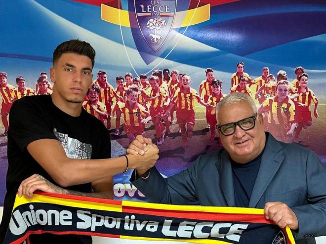 Vlad Rafaila, después de firmar por el Lecce.