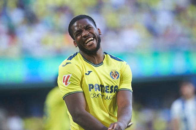 Willy Kambwala, en un partido del Villarreal (Foto: Cordon Press).
