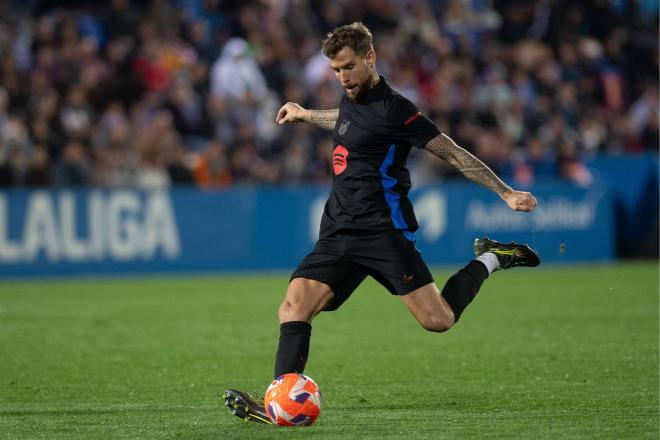 Íñigo Martínez, en un partido del Barcelona (FOTO: Cordón Press).