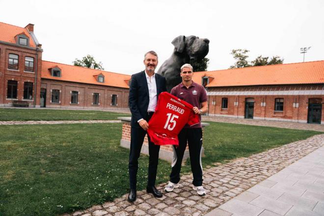 Romain Perraud firma por el Lille (Foto: LOSC).
