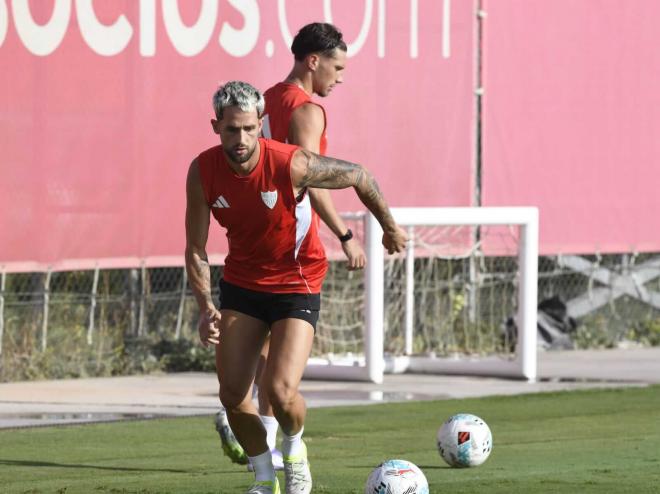 Adnan Januzaj, en la sesión del viernes (Foto: Kiko Hurtado).