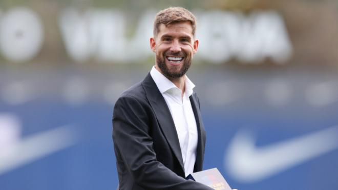 Iñigo Martínez en su presentación con el FC Barcelona (Cordon Press)