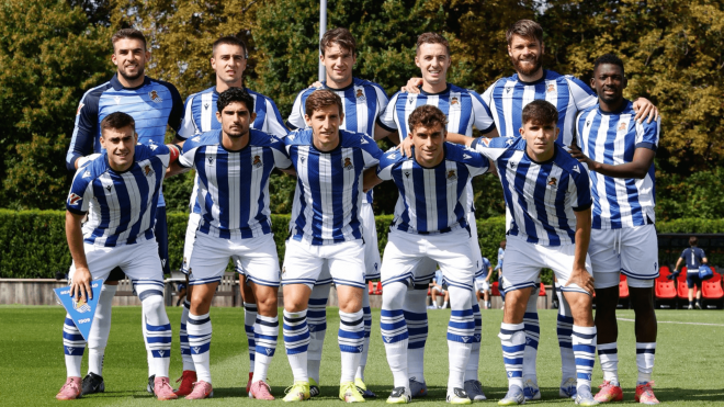 El once de teóricos suplentes que sacó Sergio Francisco en el primer partido de la Real Sociedad