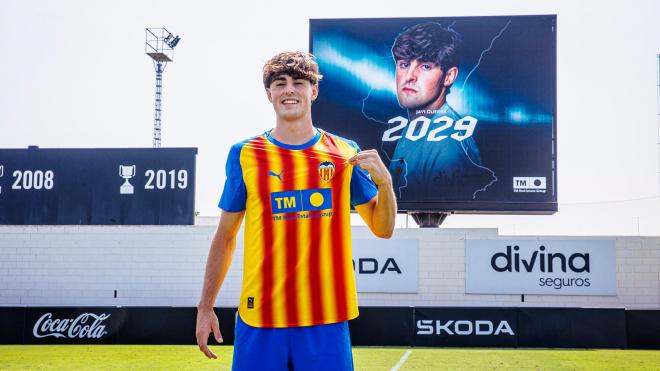 Javi Guerra (Foto: Valencia CF)