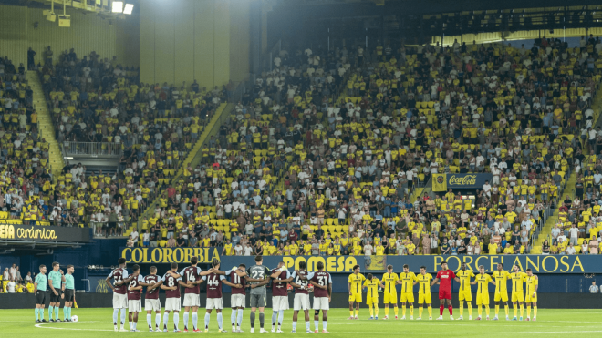 Aficionados del Villarreal, durante el amistoso ante el Aston Villa (Foto: VCF).
