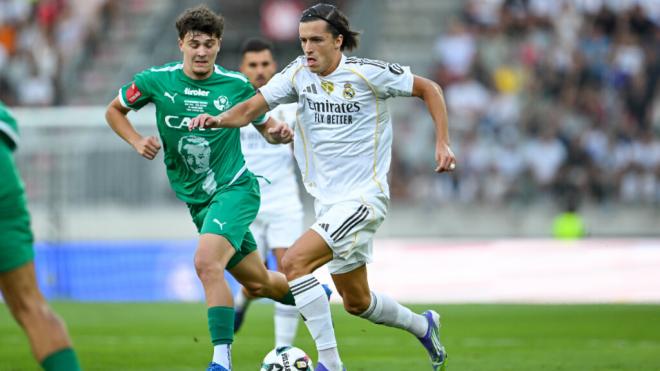 Álvaro Carreras, en su debut con el Real Madrid (Foto: Cordon Press)