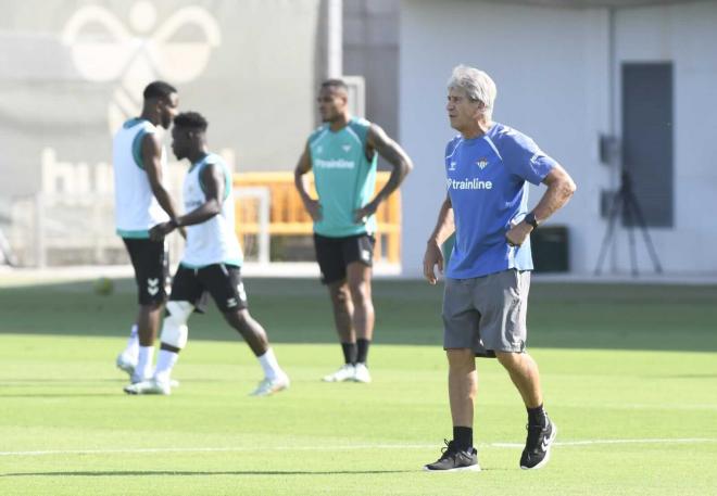 Imagen del entrenamiento del Betis (Foto: Kiko Hurtado)