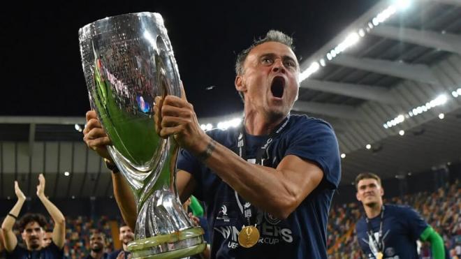 Luis Enrique se muestra eufórico tras conseguir la Supercopa de Europa (foto: PSG Instagram).