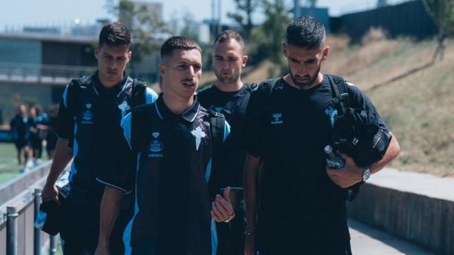 Algunos jugadores del Celta llegan a entrenar a Afouteza (Foto: RCC).